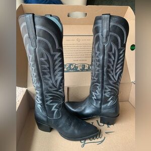 Brand New Tecovas Leather Cowgirl Boots in The Abby Never worn size 10.5